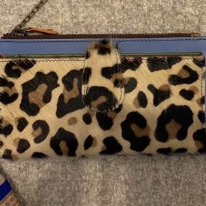 Soruka wallet with chain strap